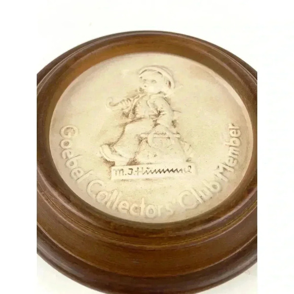 VTG 1976 Goebel Hummel Bisque Plate Framed Collectors Club Member W. Germany - Picture 6 of 12